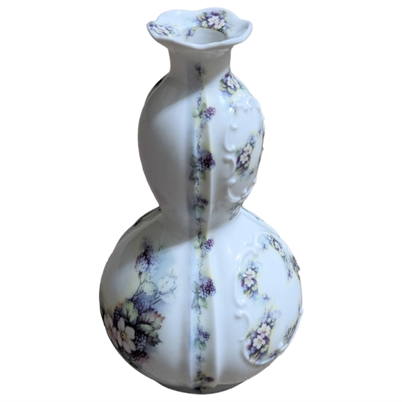 Vintage Omega Porcelain Double Gourd Vase Victorian Flowers Grapes Raised Design - Picture 8 of 11